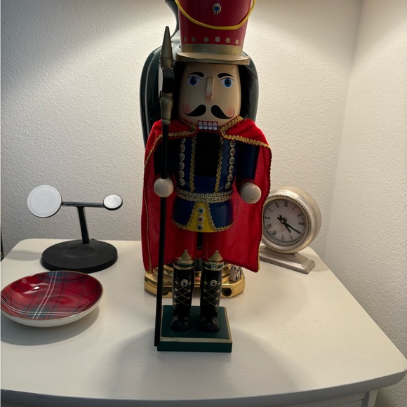 Vintage nutcracker! - Picture 2 of 4